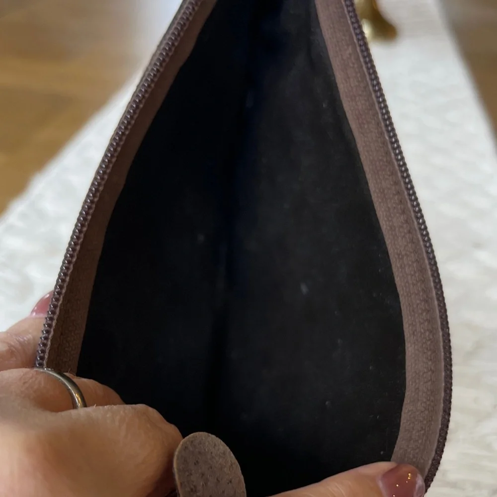 Burberrys Vintage Beige and Red Check Toiletry Cosmetic Bag - Picture 7 of 9